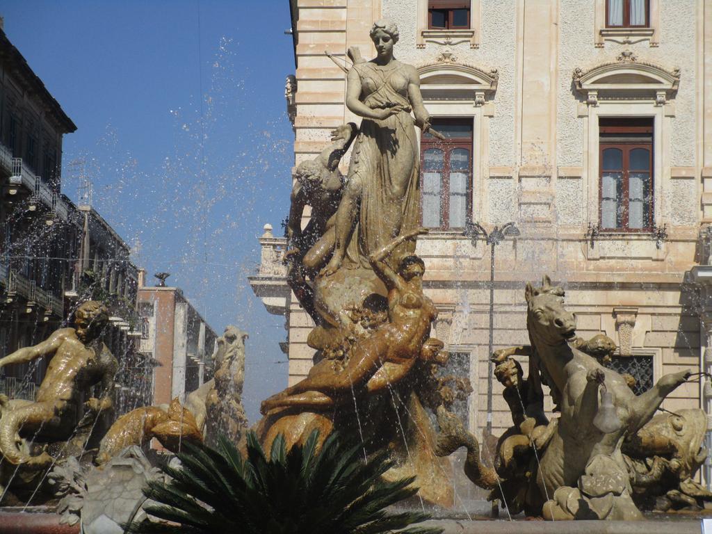 Il Volo Di Pindaro Syracuse Exterior foto